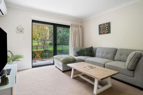 Leura Apartment | Warami