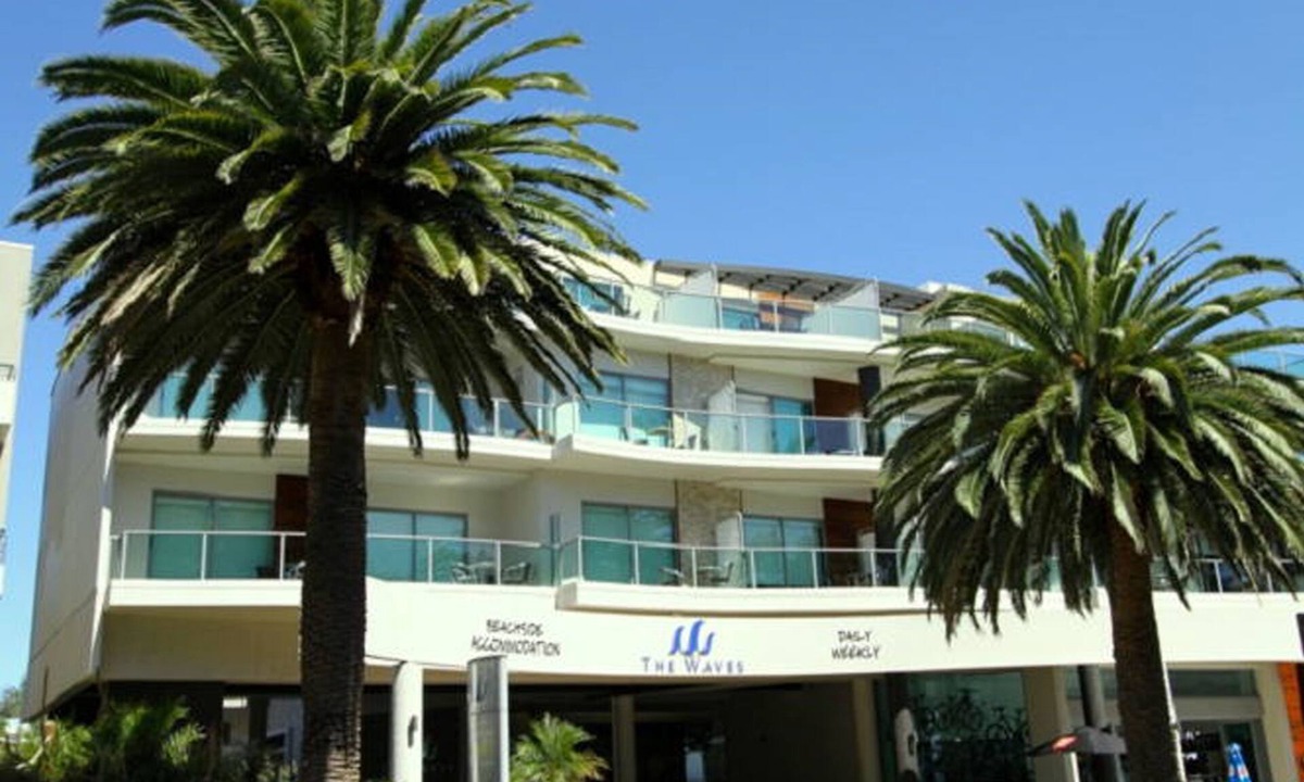 Cowes Apartment | Waterfront at Waves