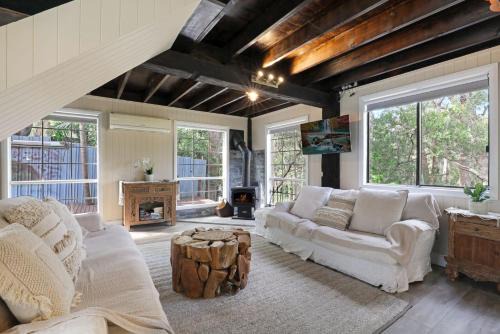 St. Georges Basin House | Waterfront Getaway, Pet Friendly - Jervis Bay