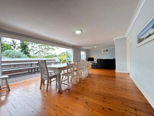 Callala Beach House | Watts @ Callala Beach-Pet Friendly