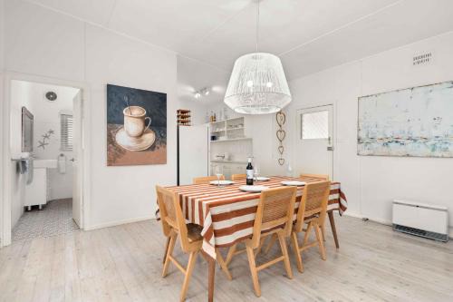 Huskisson House | Whitewash Cottage by Experience Jervis Bay