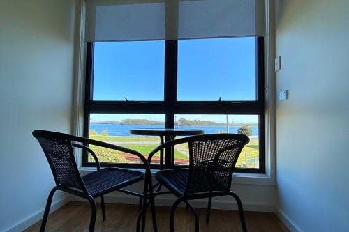 Strahan Hotel | Wild Rivers Escape