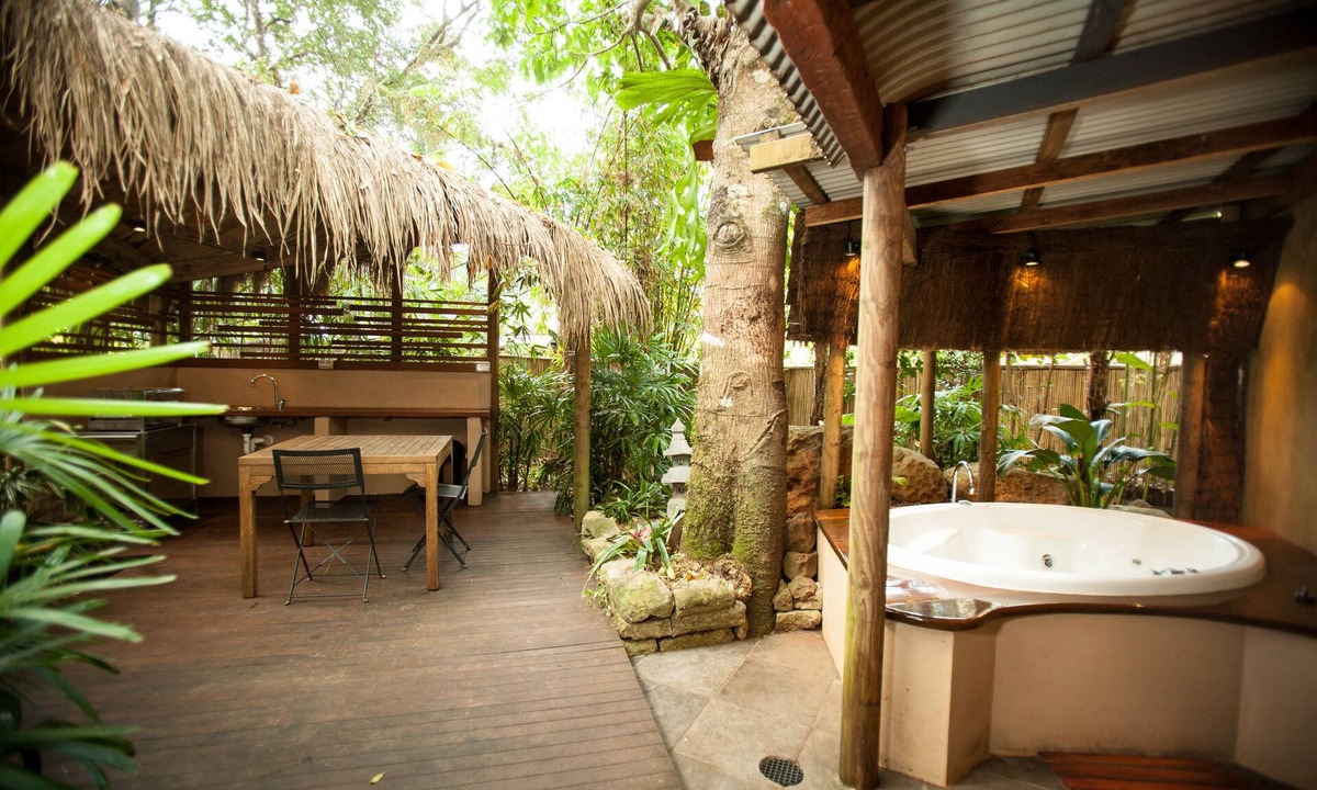 North Tamborine Bed & Breakfast | Witches Falls Cottages