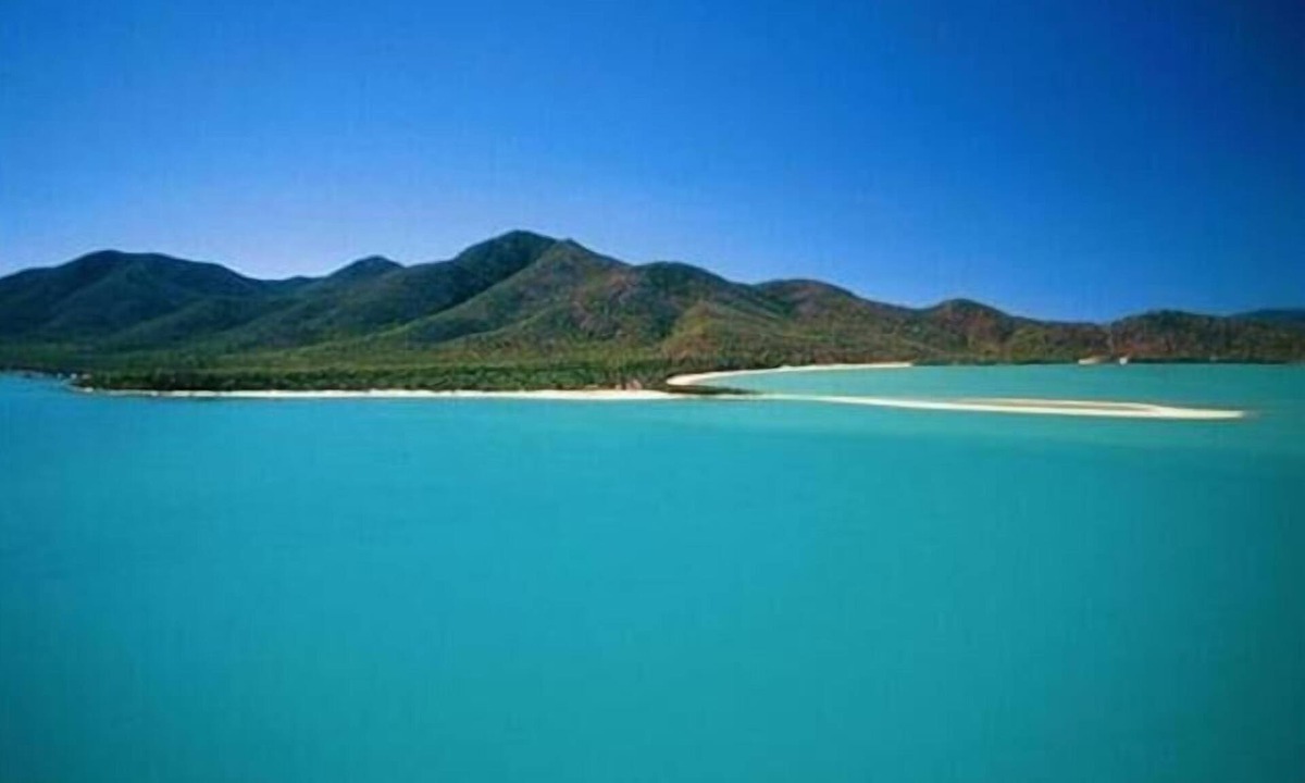 Cape Gloucester House | Wow! Idyllic Sunset Beach