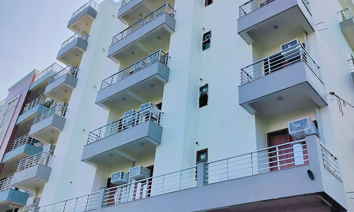 Noida Hostel | Xact Homes