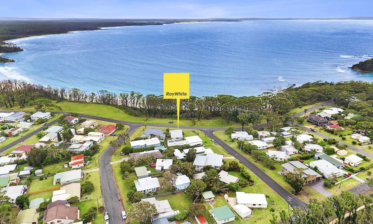 Bendalong House | Yonder Cottage across from Washerwomans Beach