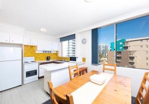 Beachpoint, Unit 303, 28 North Street