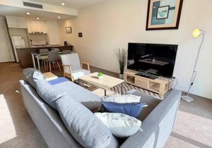 Bright in Braddon! 1 bd 1bth Apt