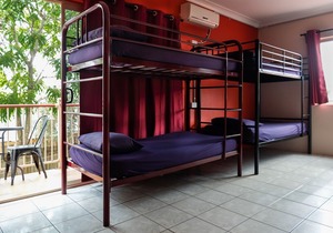 Brisbane Backpackers Resort - Group of 4