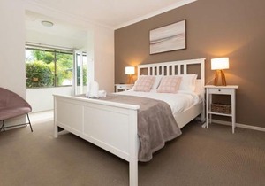 Ocean Views Walk to Malua Beach EV & Pet Friendly