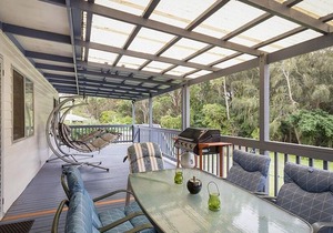 Pet-friendly Beach House @ Kianga