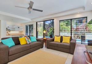 Seascape Luxury Beachfront Holiday House