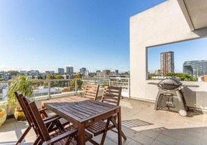 Spacious 2-Bed with Two Balconies with City Views