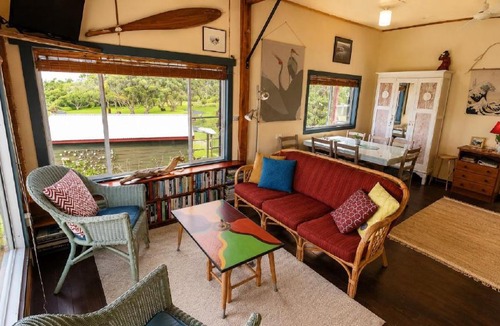 Minnie Water House | 1 Waratah - Delightful Cottage Getaway