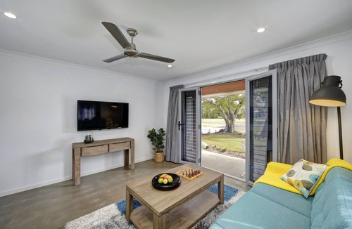Bargara Bed & Breakfast | 12th Tee Bed and Breakfast