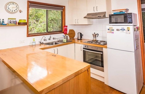 Sandy Point House | 18 Harbour View Sandy Point Stay 3 Pay 2 Winter Special