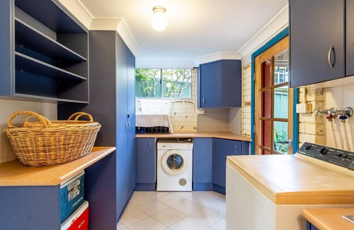 Soldiers Point House | 18 Irene Crescent - pet friendly holiday home