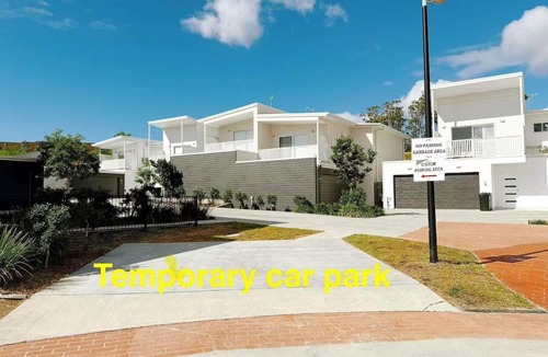 Pimpama House | 18 Pimpama Home