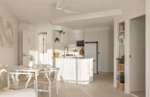 Palm Beach Apartment | 1BR Beachfront Retreat ~ Azure Beachfront Bliss