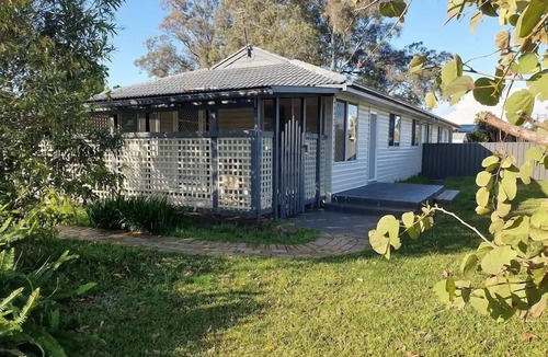 Oak Flats Apartment | 2 Bedroom unit with covered entertainment area