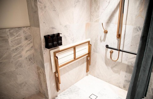 Surry Hills Hotel | 202 Elizabeth