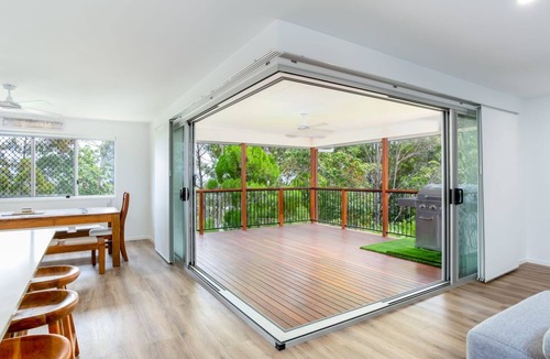 Rainbow Beach House | 25 Cooloola Drive - Rainbow Beach. Stunning, Modern, Open Plan Beach House. Wifi.