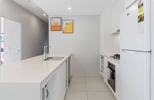 Macgregor Apartment | 2BR Apartment w/Balcony Easy Access to Everywhere