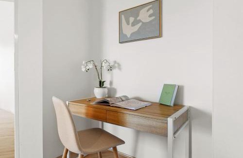 Chippendale Apartment | 2BR Chippendale - Free Parking, Walk to Central