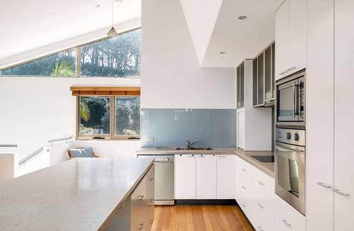 Long Beach House | 3-Bed Seaside Serenity Escape at Long Beach