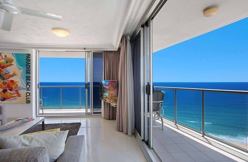 Surfers Paradise Apartment | 30F Peninsula Surfers Paradise Ocean Views