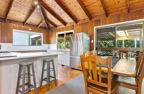 Rainbow Beach House | 33 Cooloola Drive - Rainbow Beach. Walk to the beach, pet friendly