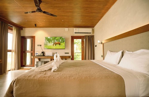 Vypin Hotel | 36 Palms - Sun and Sand