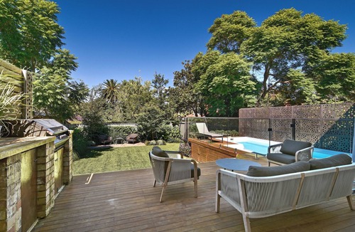 Middle Cove House | 4 bedroom stylish house, pool, opposite park