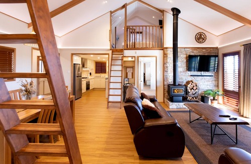 Oberon Ski Chalet | 4 Luxury Alpine Chalets for up to 24 guests - 12 bedrooms - 10 Bathrooms