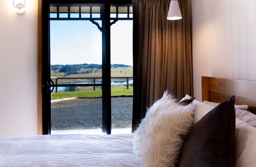 Oberon Ski Chalet | 4 Luxury Alpine Chalets for up to 24 guests - 12 bedrooms - 10 Bathrooms