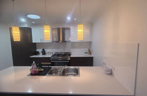 Logan Reserve House | 4BDR Spacious Family Retreat