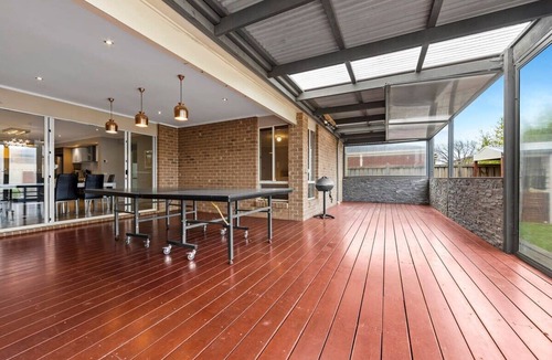 Tarneit House | 4BR designed house inTarneit