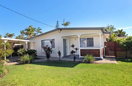 Marcoola House | 6 Botany Court Marcoola Beach - Pet Friendly 500 Bond