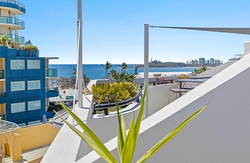 Mooloolaba Apartment | 62 at the Caribbean Resort