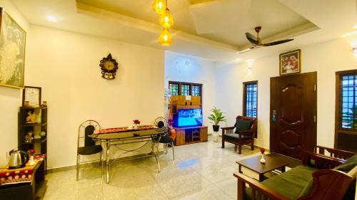 Devikolam House | 7s Castle Munnar Mountain View Homestay