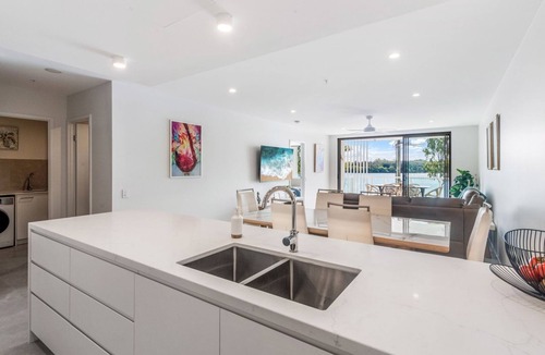 Maroochydore Apartment | 9 River Bend 2 bedroom apartment with water views