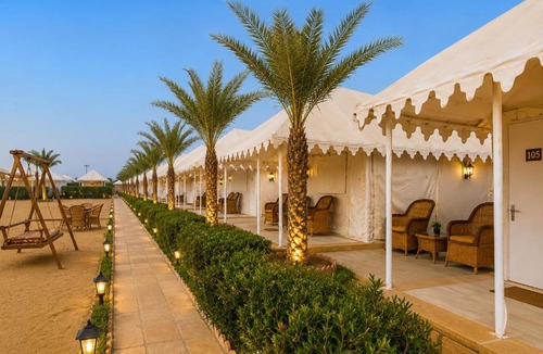 Sam Hotel | A Family Resort