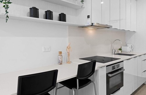 Bondi Beach Apartment | A Modern Beach Studio, 5min Walk to Bondi Beach