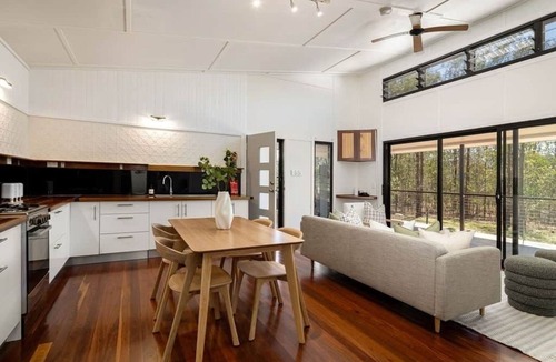Coominya House | A Private Weekend Escape on 40 Acres