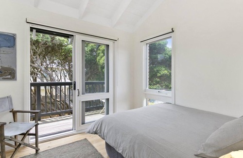 Surf Coast House | A1 Location By The Sea - Beautiful spacious home next to the ocean