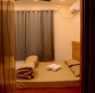 Tapovan Hotel | Aarunya Stays
