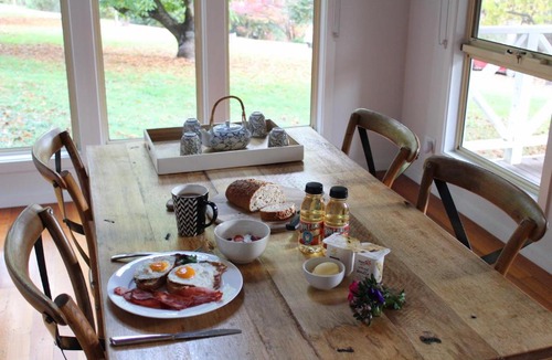 Wandiligong Cabin | Abbys Cottages Bright