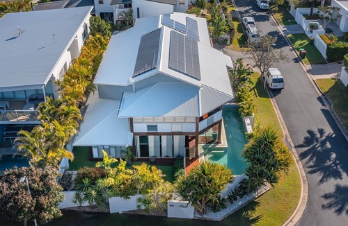 Kingscliff House | Abode La Vie- Beachside home with solar heated pool