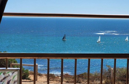 Christies Beach House | Absolute Beachfront Getaway in Adelaide's South