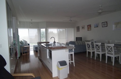 Diamond Beach House | Absolute Beachfront at Diamond Beach, Luxurious Ocean Views as You Entertain.